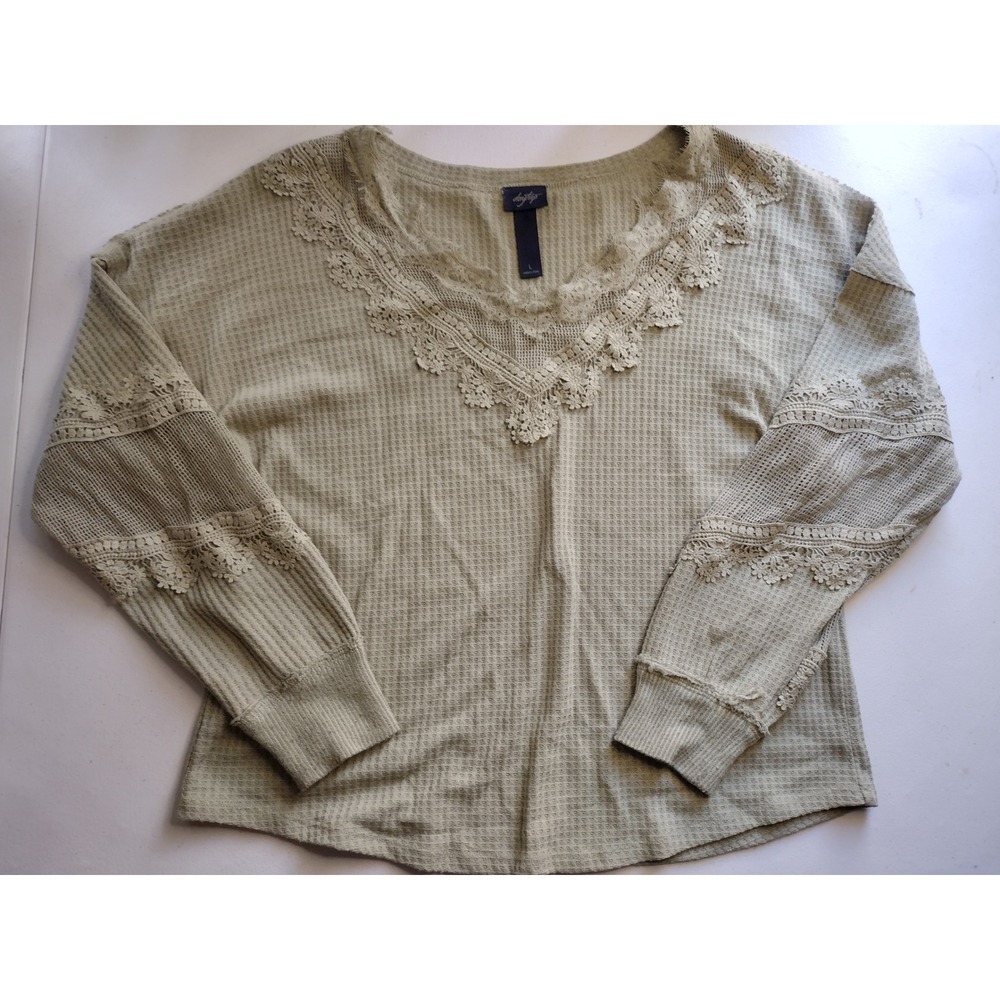 Daytrip Sage Green Waffle Knit‎ Crochet Lace V-Neck Thermal Top L